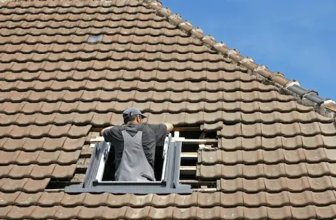 Pose de velux - Saint-Usuge